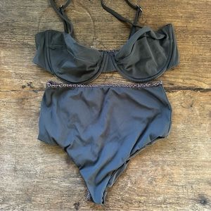 ACACIA Hadley Top XL and Seychelles Bottom Large in black/grey ribbed